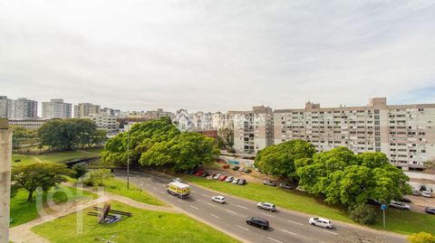 Image 2 - 891799