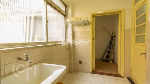 Image 8 - 891799