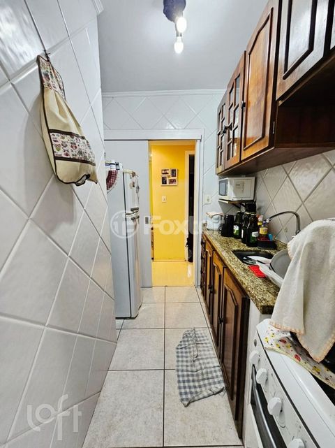 Image 12 - 891818