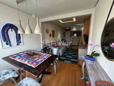 Image 4 - 891825