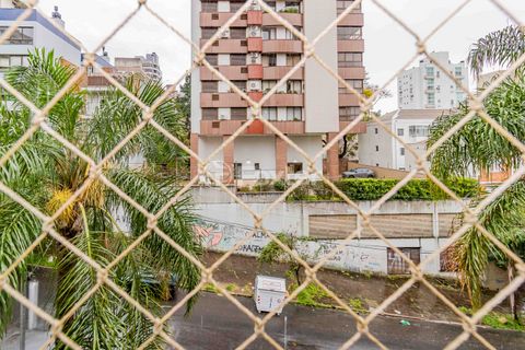 Image 9 - 891829