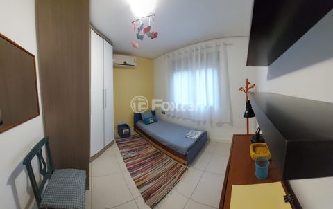 Image 4 - 891829