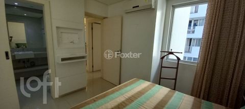 Image 18 - 891867