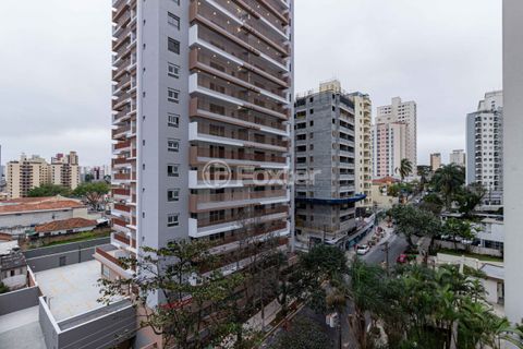 Image 11 - 891917