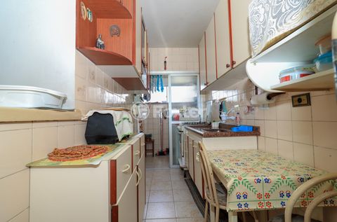 Image 17 - 891917
