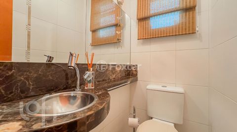 Image 9 - 891930