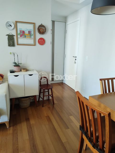 Image 3 - 891931
