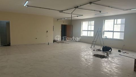 Image 1 - 891952