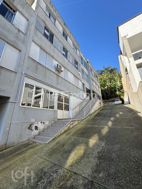 Image 13 - 891961