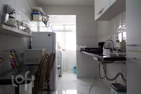 Image 4 - 891970