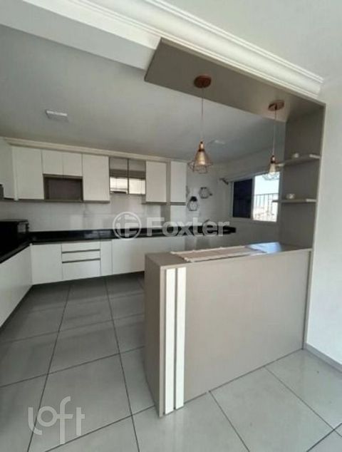 Image 3 - 892051