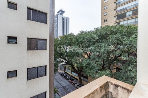 Image 13 - 892105