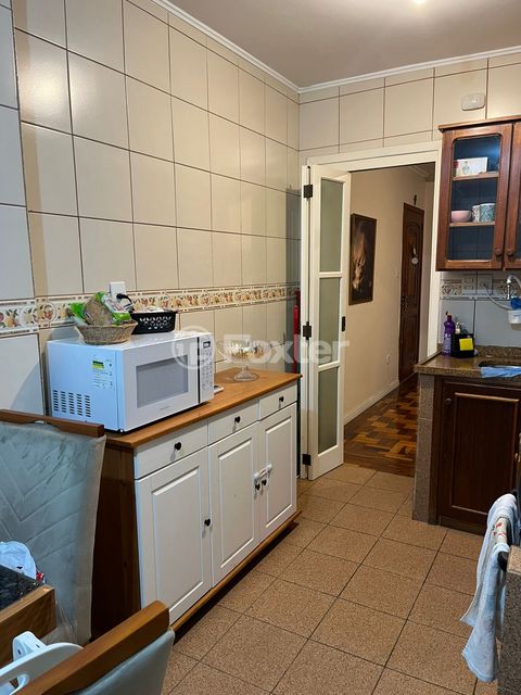 Image 17 - 892187