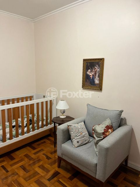 Image 7 - 892187