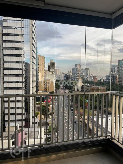 Image 8 - 892194