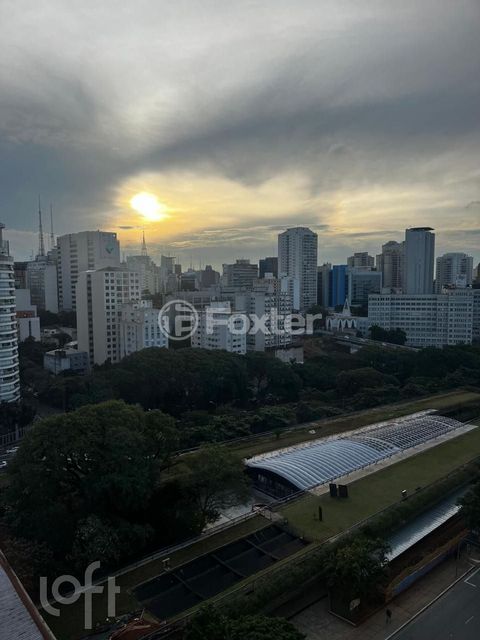Image 16 - 892194