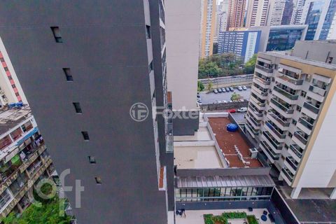 Image 17 - 892203
