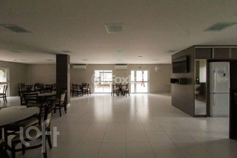 Image 19 - 892219