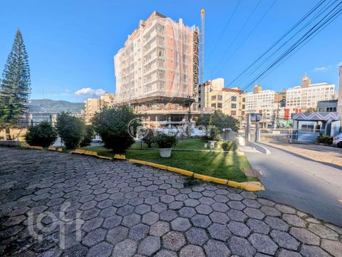 Image 7 - 892220