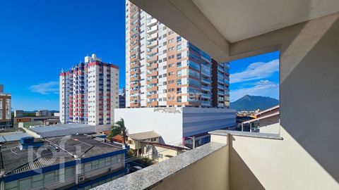 Image 3 - 892241