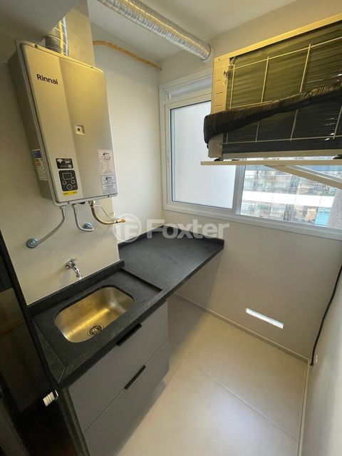 Image 7 - 892249