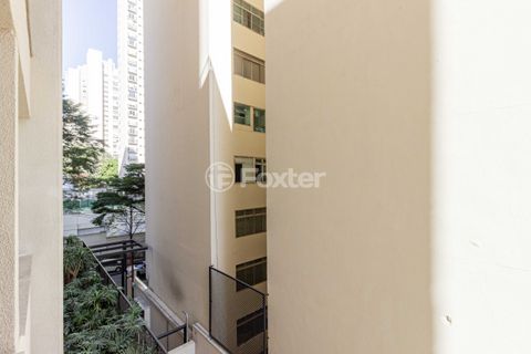 Image 4 - 892254