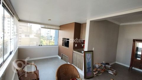 Image 3 - 892310