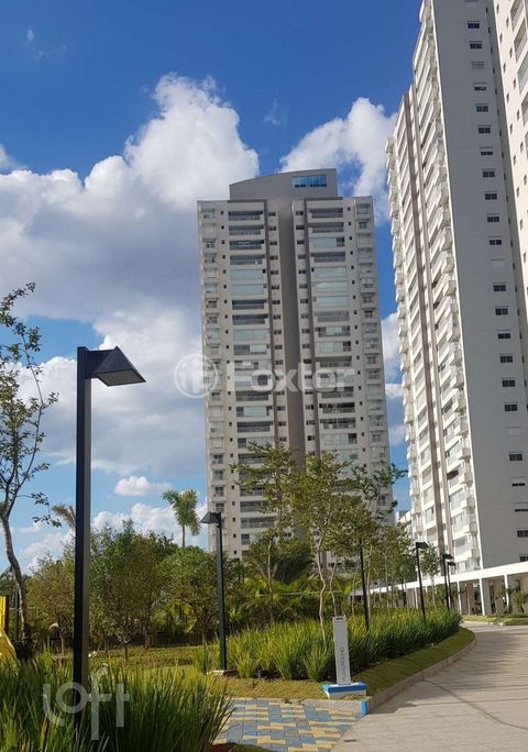 Image 17 - 892343