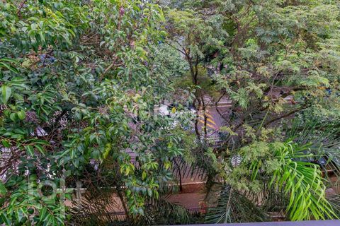 Image 8 - 892378