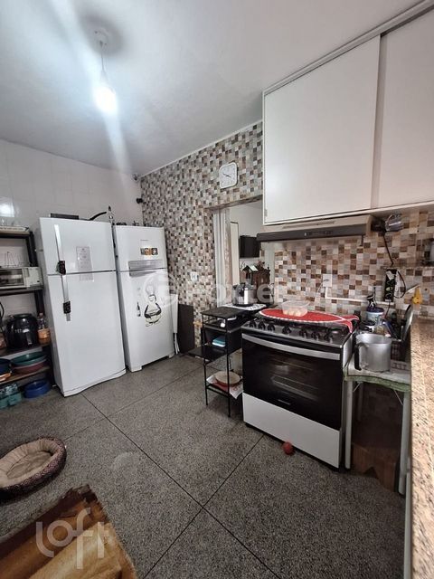 Image 3 - 892386