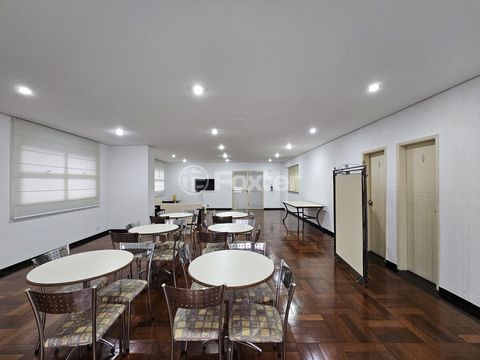 Image 19 - 892414