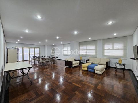 Image 19 - 892414