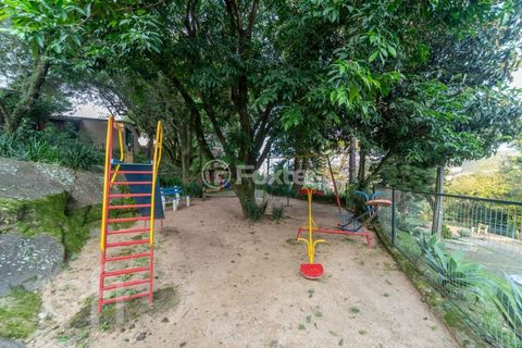 Image 8 - 892458