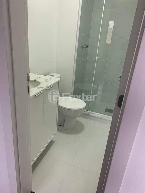 Image 8 - 892551