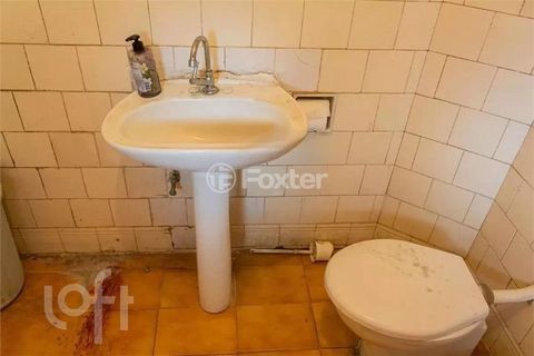 Image 8 - 892560