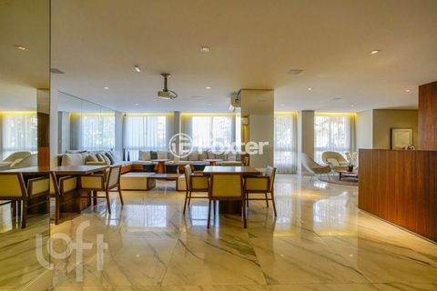 Image 7 - 892565