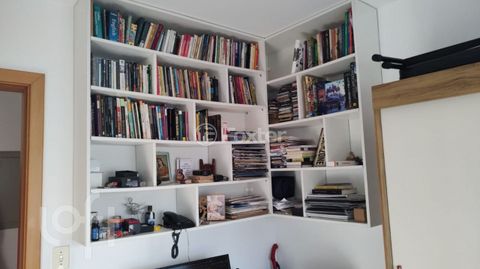 Image 4 - 892568