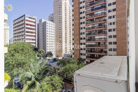 Image 10 - 892574