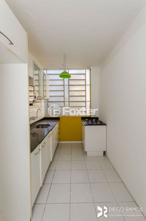 Image 7 - 892579