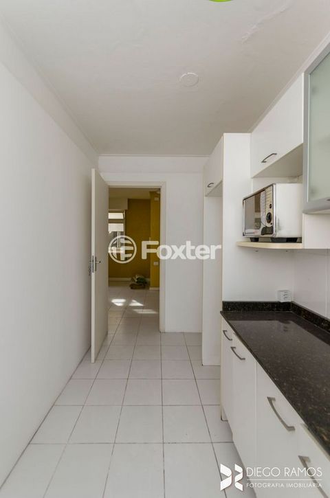 Image 6 - 892579