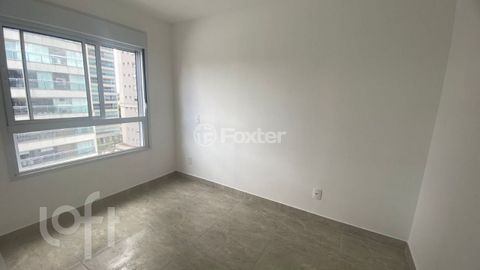 Image 10 - 892580