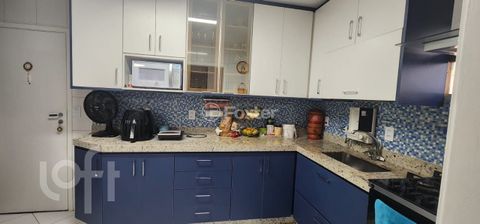 Image 6 - 892589