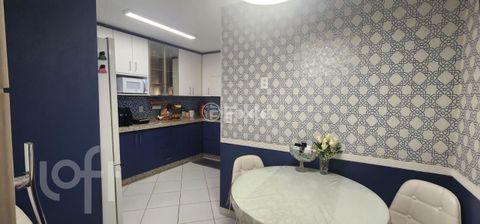 Image 7 - 892589