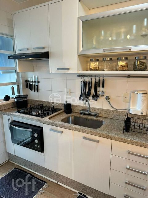 Image 9 - 892655