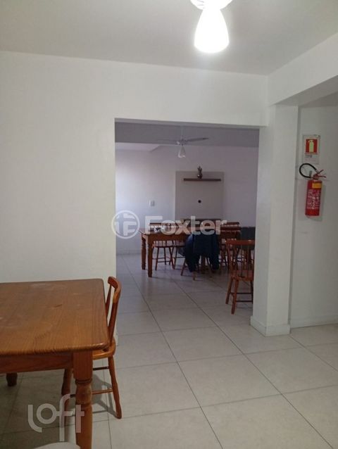 Image 7 - 892665