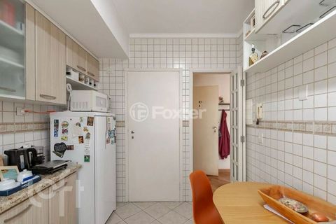 Image 9 - 892672