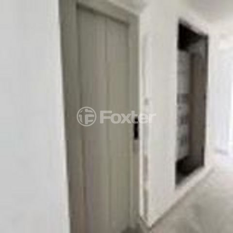 Image 7 - 892687