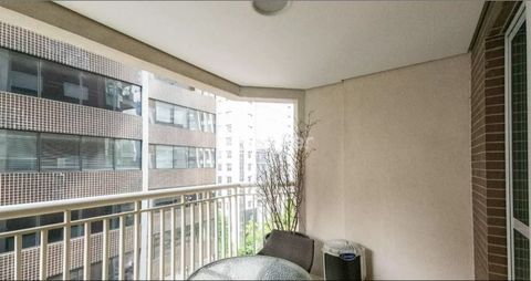 Image 6 - 892698