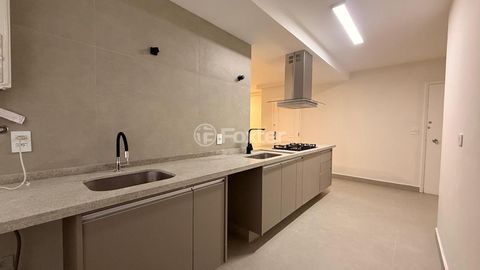 Image 9 - 892710