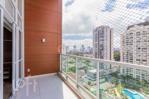 Image 17 - 892712